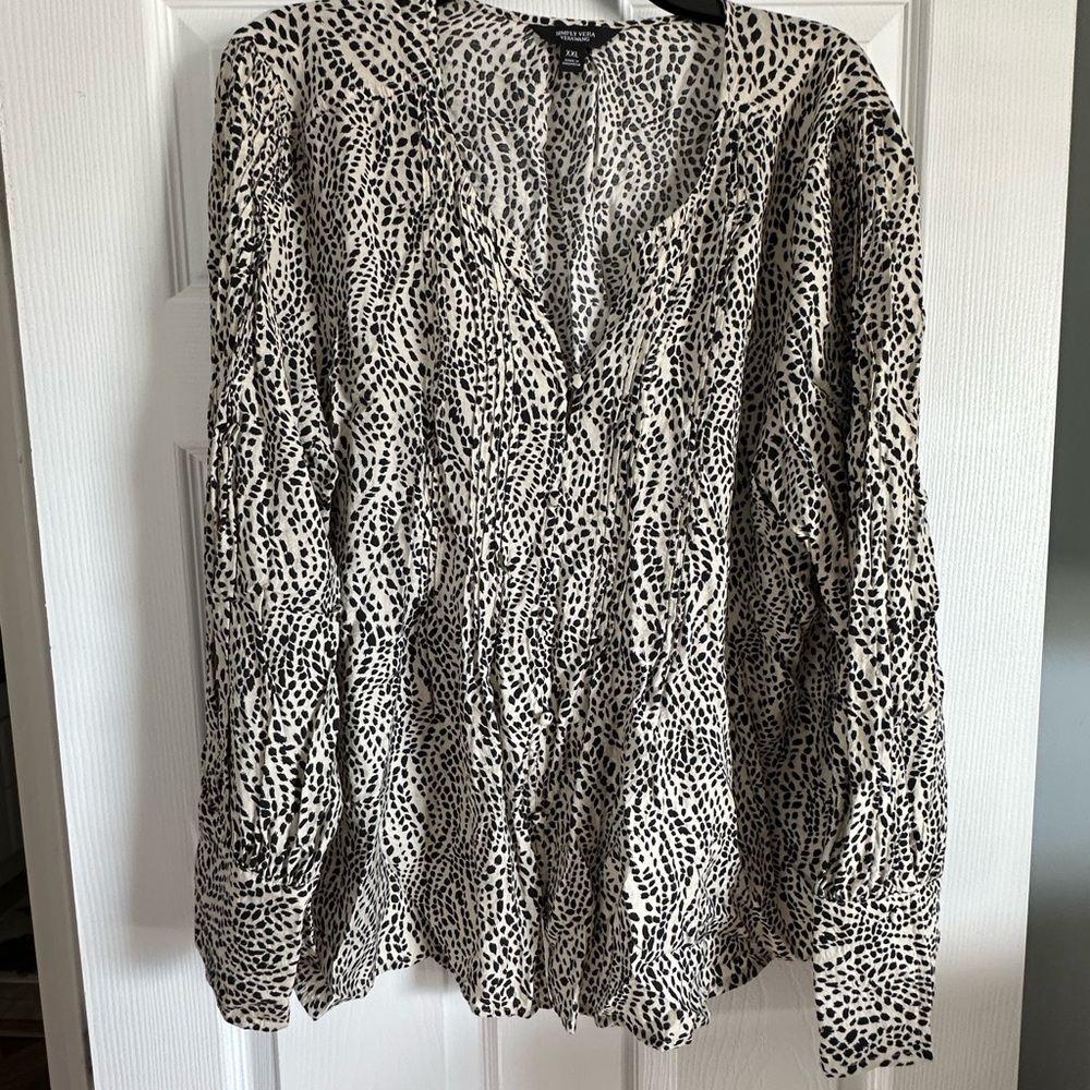 Simply Vera Vera Wang Monochrome Animal Print Top